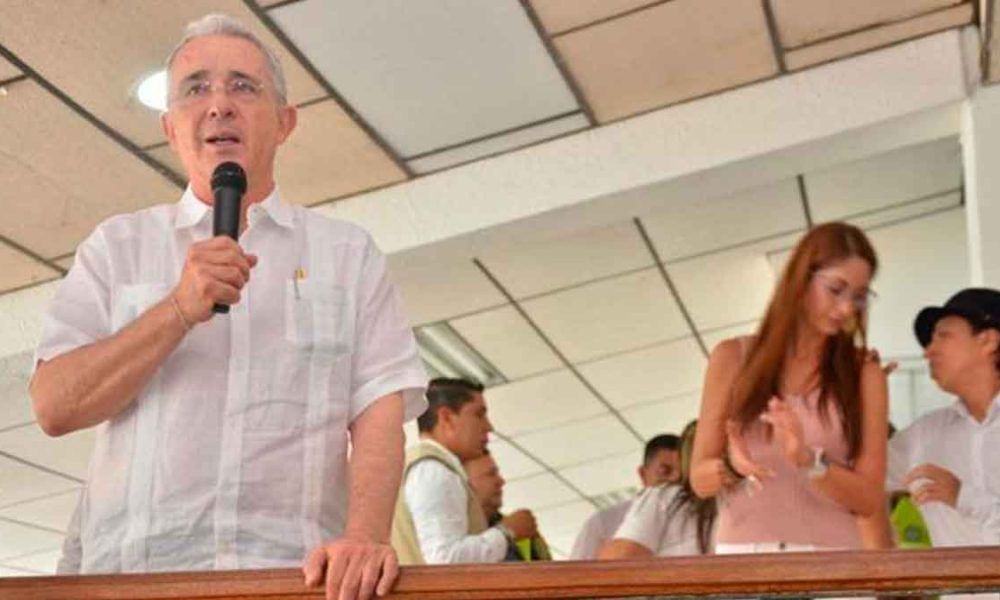 El disgusto de Uribe con una periodista del Meta