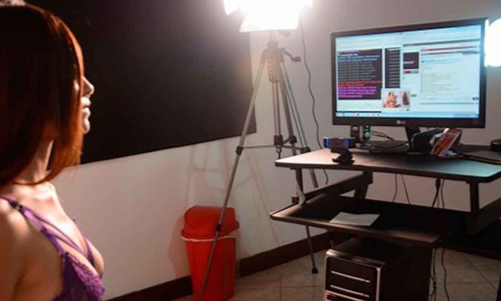 El negociazo de tener un estudio para modelos webcam en Colombia