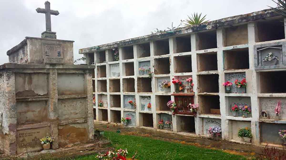 cementerio-central-3738