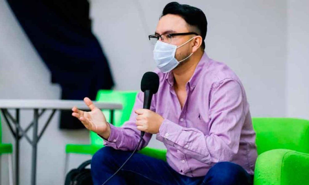 Harman no asumirá la compra de vacunas contra la covid-19