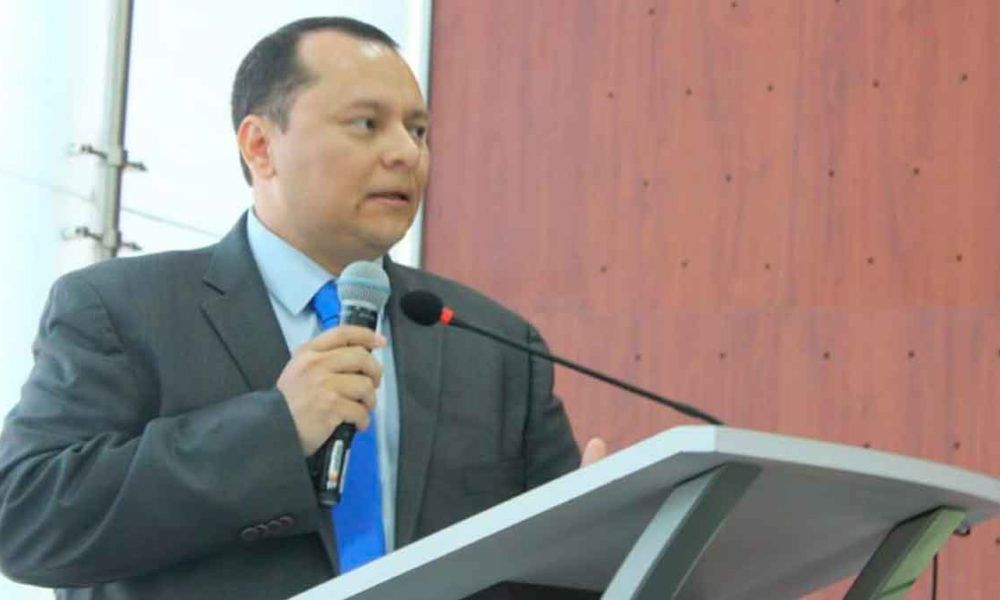 Contralor del Meta habría suspendido irregularmente a servidores públicos