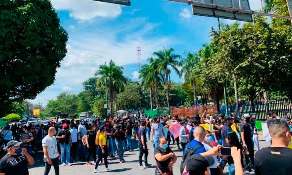 Comerciantes de Villavicencio rechazan el toque de queda