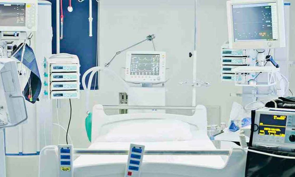 Un hombre cedió la UCI a su hijo y murió esperando atención