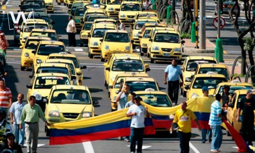 Gremio de taxistas anuncia paro nacional el 3 de mayo