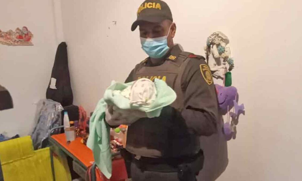 Policías le atendieron el parto a una mujer en Villavicencio
