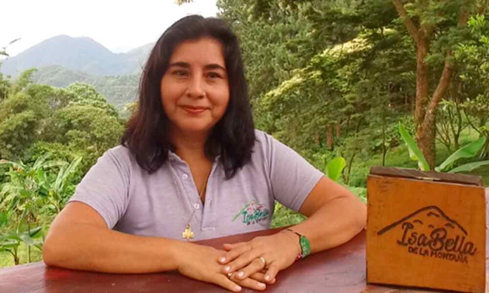 Médica de Villavicencio se apartó de la profesión para cultivar café