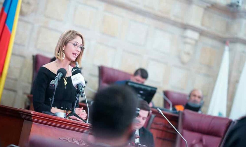 No he cometido plagio alguno: Jennifer Arias