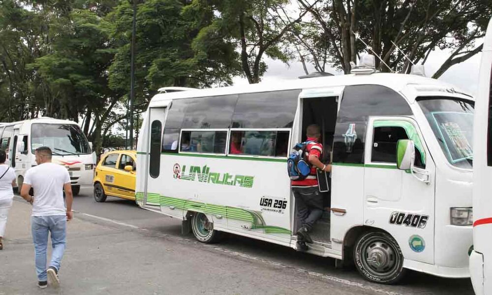 Suben las tarifas de bus y taxi en Villavicencio