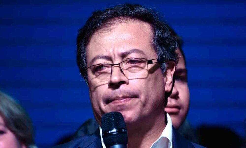 Propuesta de Petro que mejora sistema de salud es carreta: La Silla Vacía