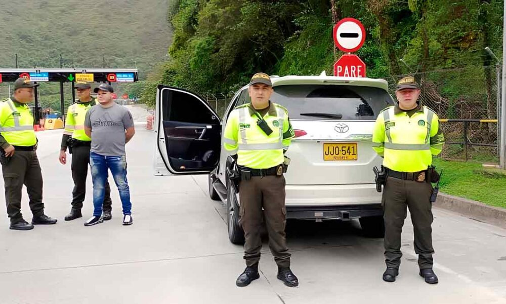 Hombres armados hurtaron camioneta de alta gama en Villavicencio