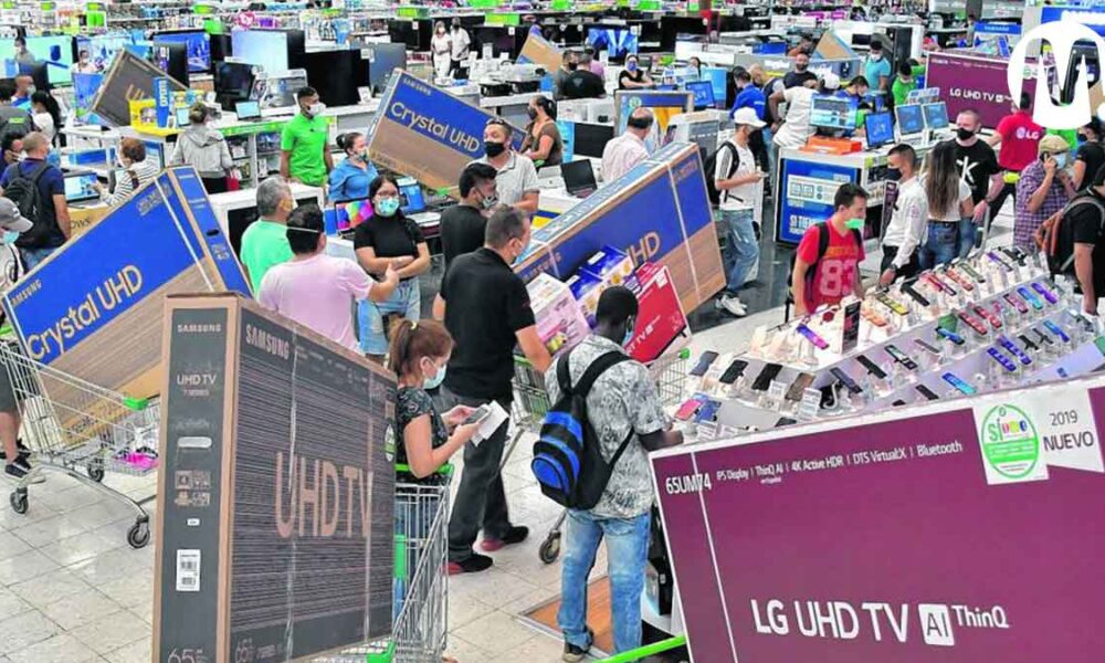 ¡Reversazo! Gobierno confirma que mantendrá el Día sin IVA