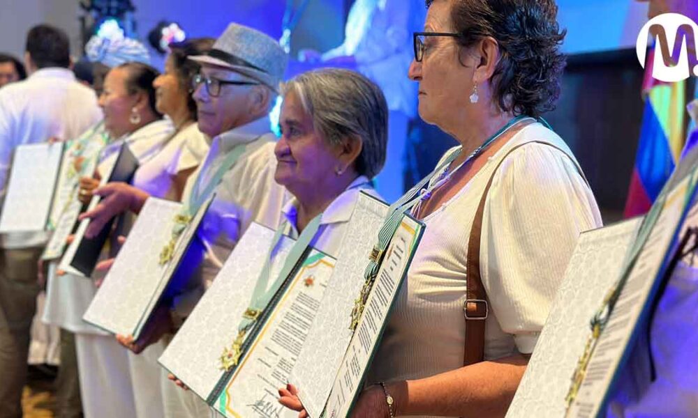 Condecoran a 89 abuelos por su compromiso con el desarrollo del Meta
