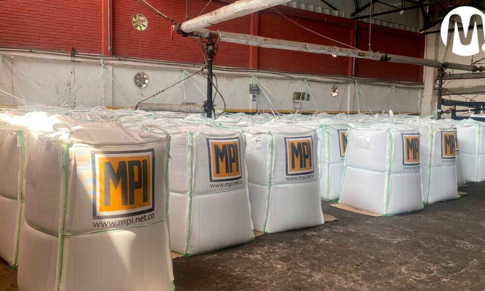 Ecopetrol exportó el primer cargamento de asfalto con plástico reciclado en el país