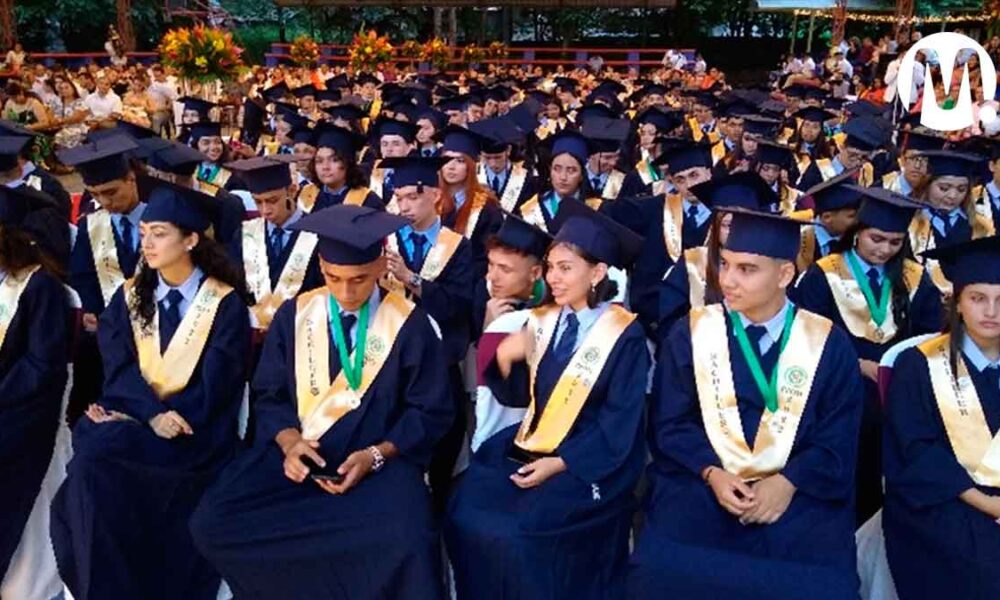 Más de 9 mil estudiantes se gradúan de bachilleres en Villavicencio