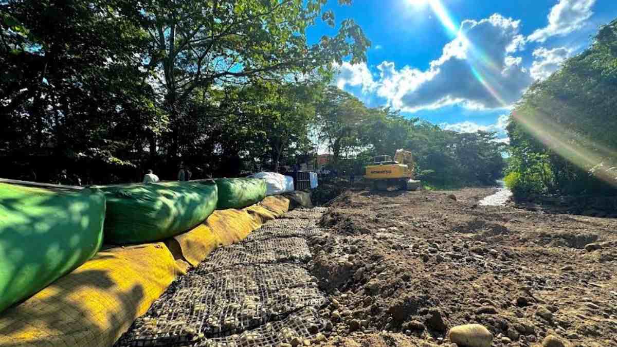 Más de 500 familias del barrio el Rubí se benefician con obras de protección en Caño Grande