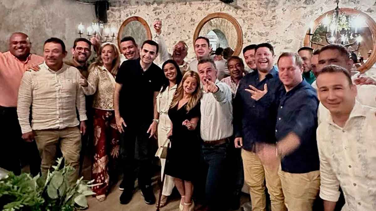 Exgobernadores se unen para las presidenciales: ‘Juan Sin Miedo’ podría ser el candidato