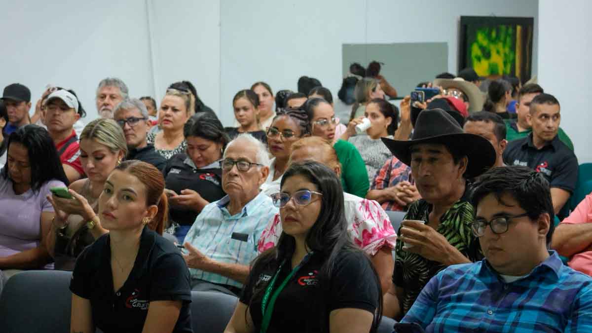 Artistas del Meta aprenden a formular proyectos culturales y usar la inteligencia artificial