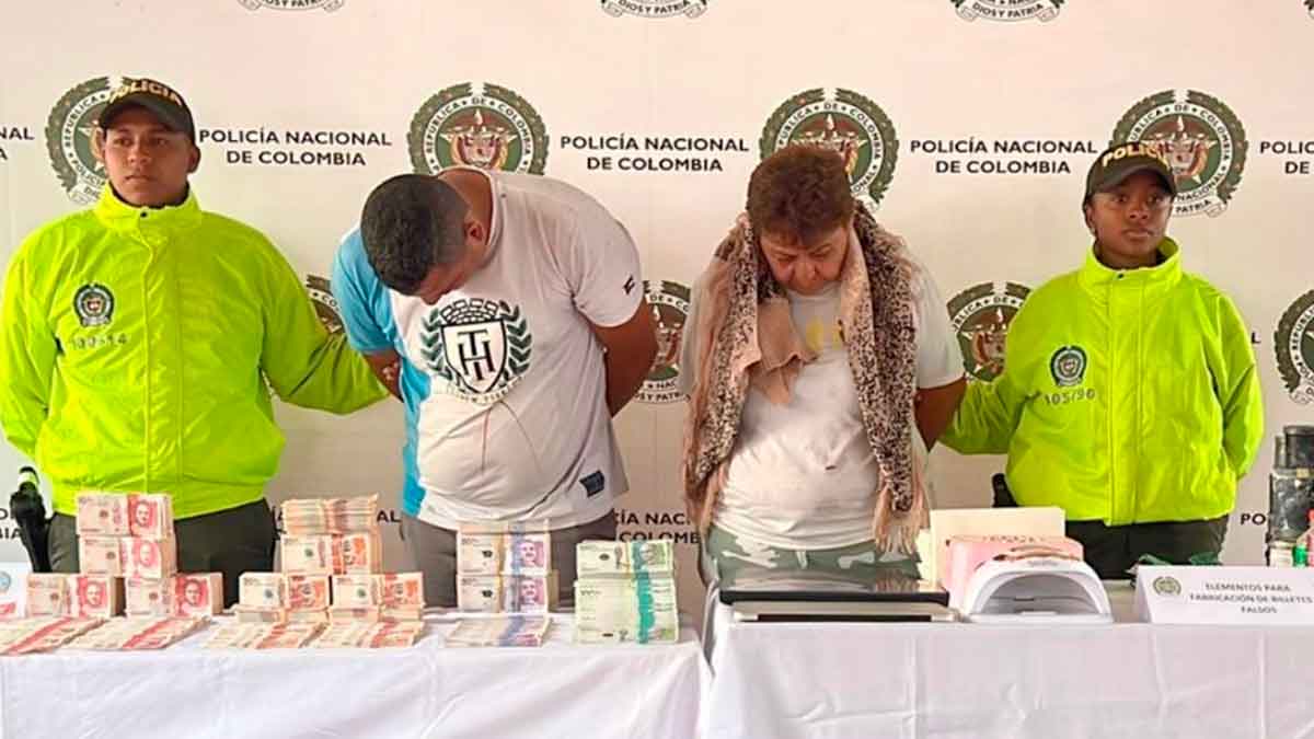 Con $389 millones en billetes falsos, capturaron a dos personas en Villavicencio