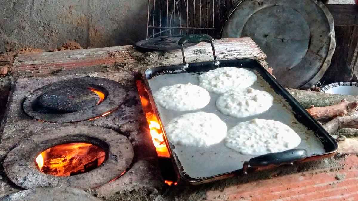 Talleres de cocina reviven recetas de cuajada y harina de arroz en San Martín