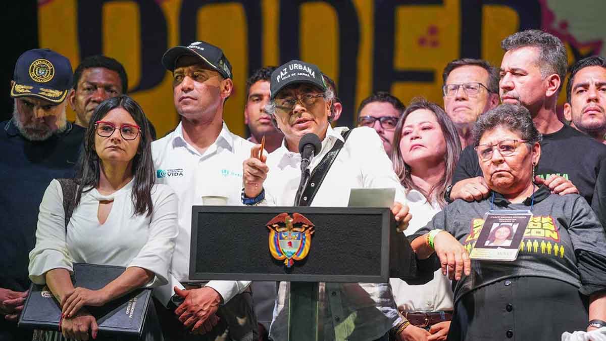 Reforma a la Ley de Justicia y Paz reduciría penas a narcos y jefes de bandas criminales