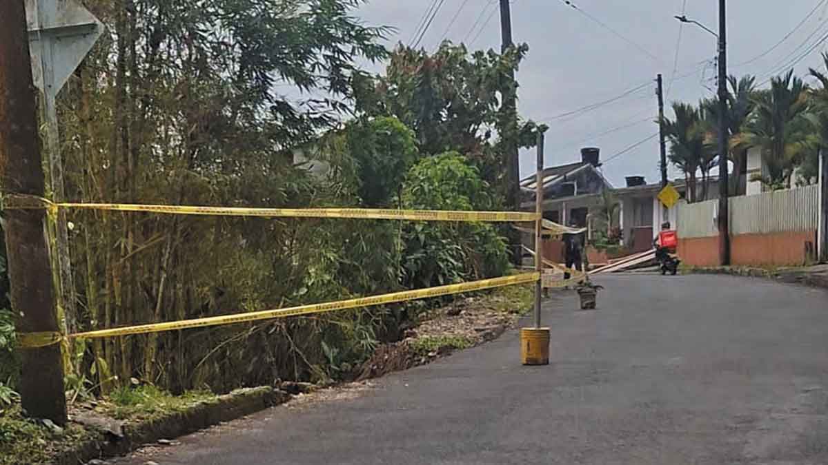 Deslizamiento cerca del puente de La Azotea, en Villavicencio, obliga a restringir el paso