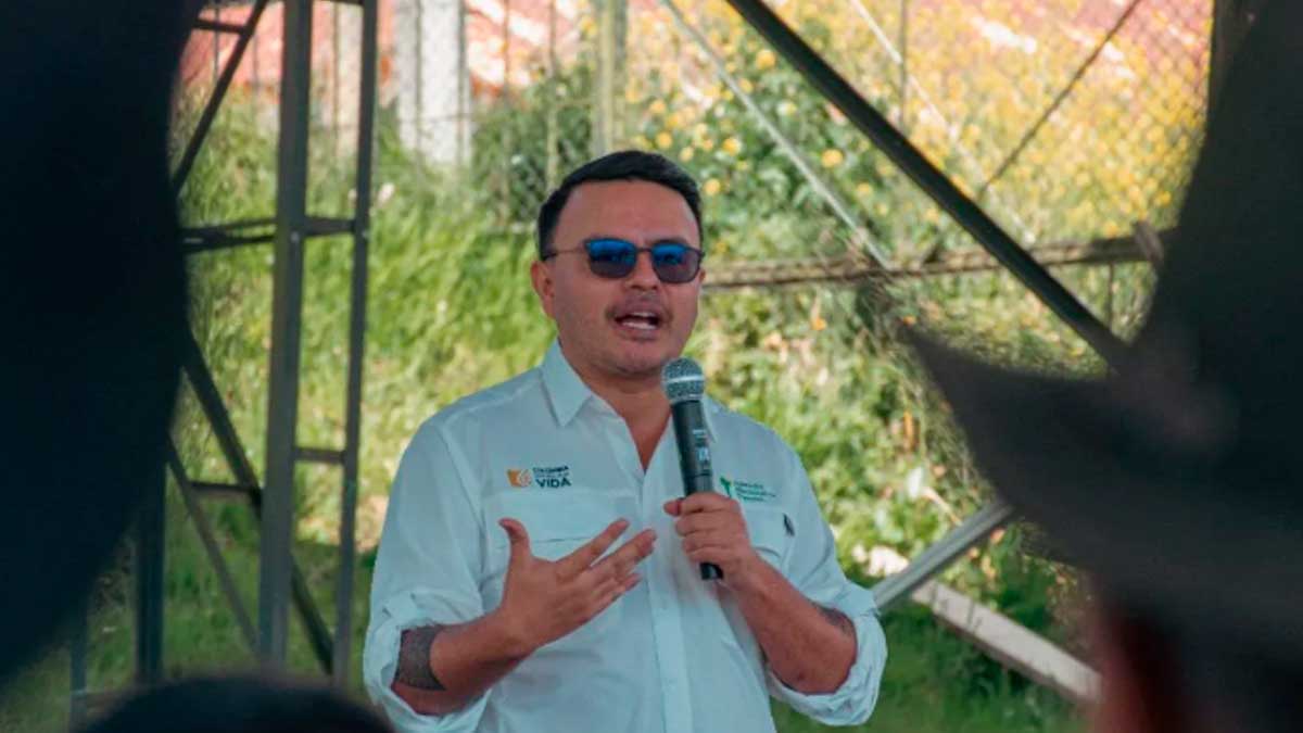 La sombra de las viejas prácticas de clientelismo y politiquería en la ANT de Felipe Harman
