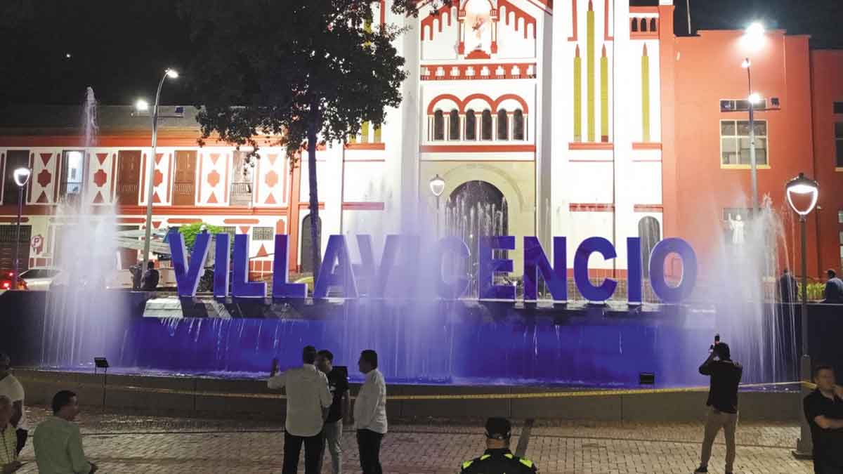 Alcaldía de Villavicencio entrega totalmente renovada la Plazoleta Los Libertadores