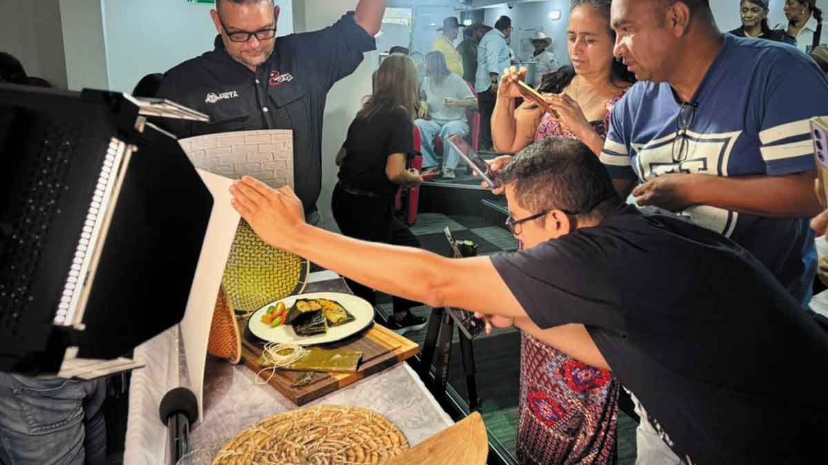 Formación digital impulsa el trabajo de cocineros tradicionales en el Meta