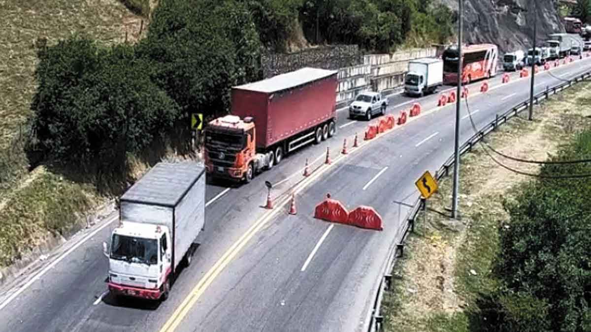 Obras en el kilómetro 18 buscan habilitar dos carriles antes del 15 de noviembre