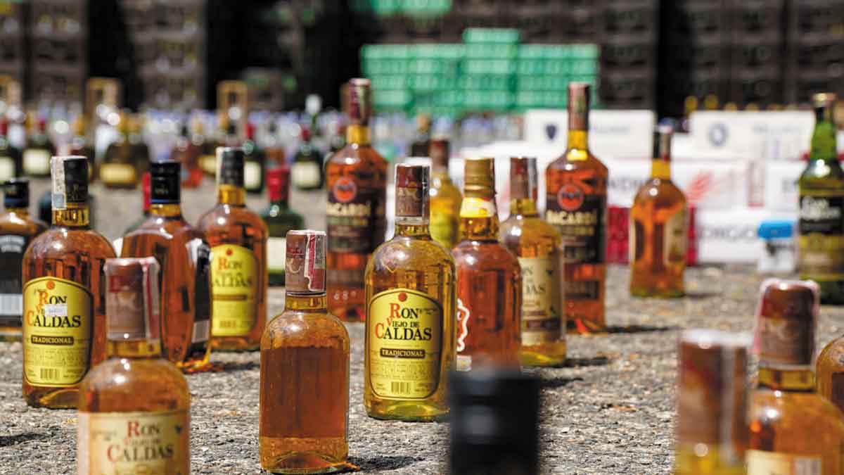Autoridades del Meta destruyeron licor y cigarrillos de contrabando por más de $650 millones