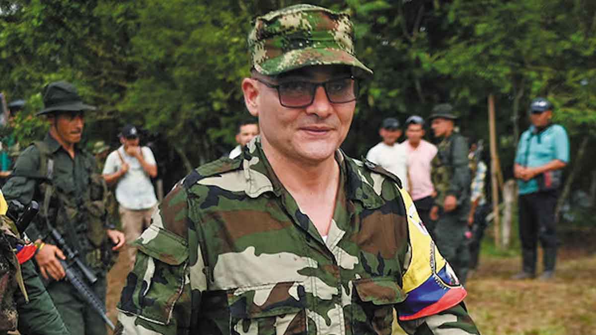 ‘Iván Mordisco’ habría quedado gravemente herido tras bombardeos entre Guaviare y Vaupés