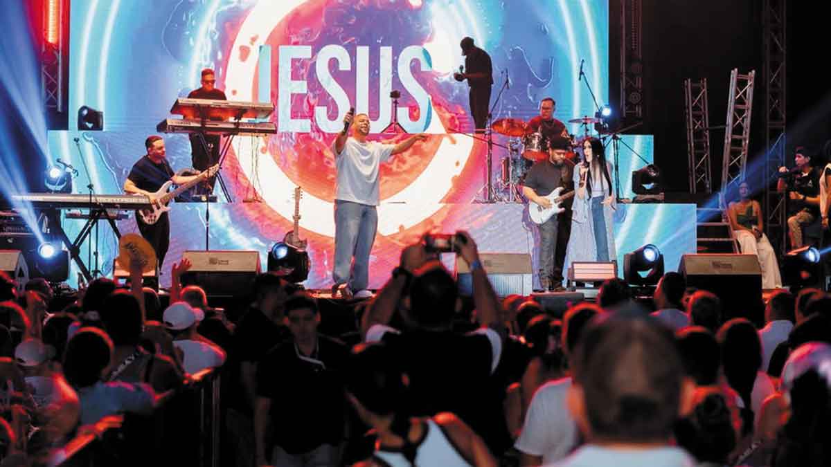 Concierto ‘Villavo Canta Góspel’ convocó a una multitud en el parque Los Fundadores