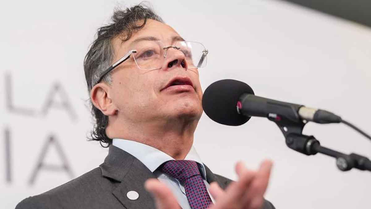 Petro lanza ofensiva publicitaria urgente tras graves denuncias de funcionaria de su Gobierno