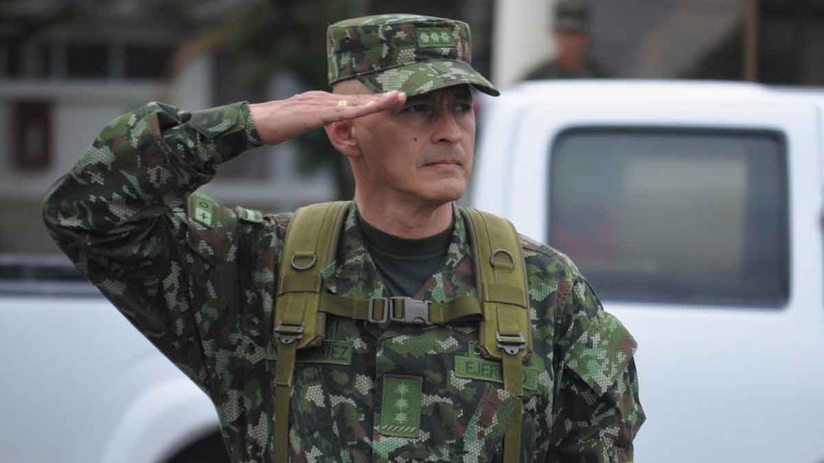 Gobierno retira a general que denunció carnetización de campesinos por disidencias en el Meta