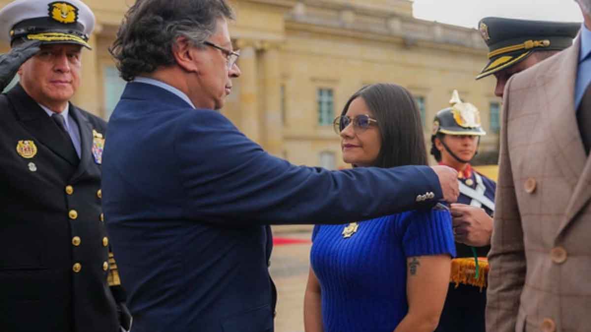 Angie Rodríguez, exfuncionaria de Petro, denuncia amenazas y pide impedir su salida de Colombia