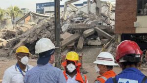 ¡Hay esperanza! Tres personas seguirían vivas tras cuatro días bajo los escombros de un edificio en Cali